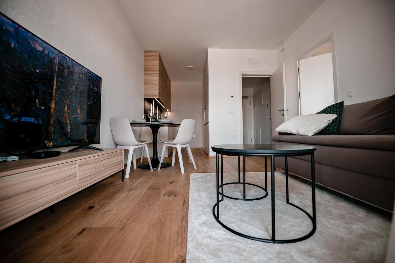 Sodoben Apartma V Centru Ljubljane Liubliana Exterior foto
